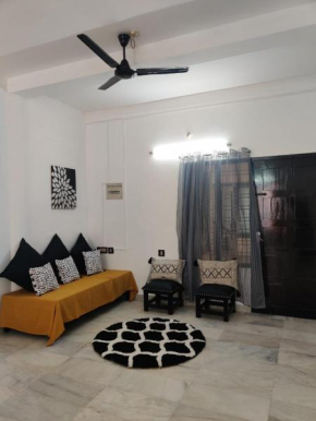 Andoor Homes, Apt 2D
